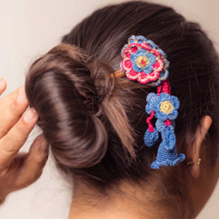 Handmade Crochet Guncha Red Blue Camelia Bunch Hairstick