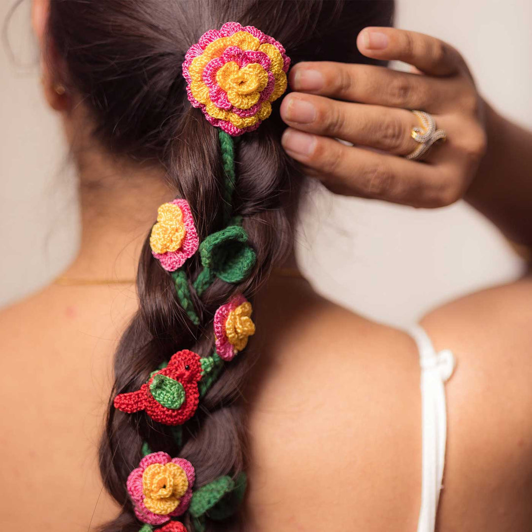 Handmade Crochet Guncha Spring Bird And Roses Parandi