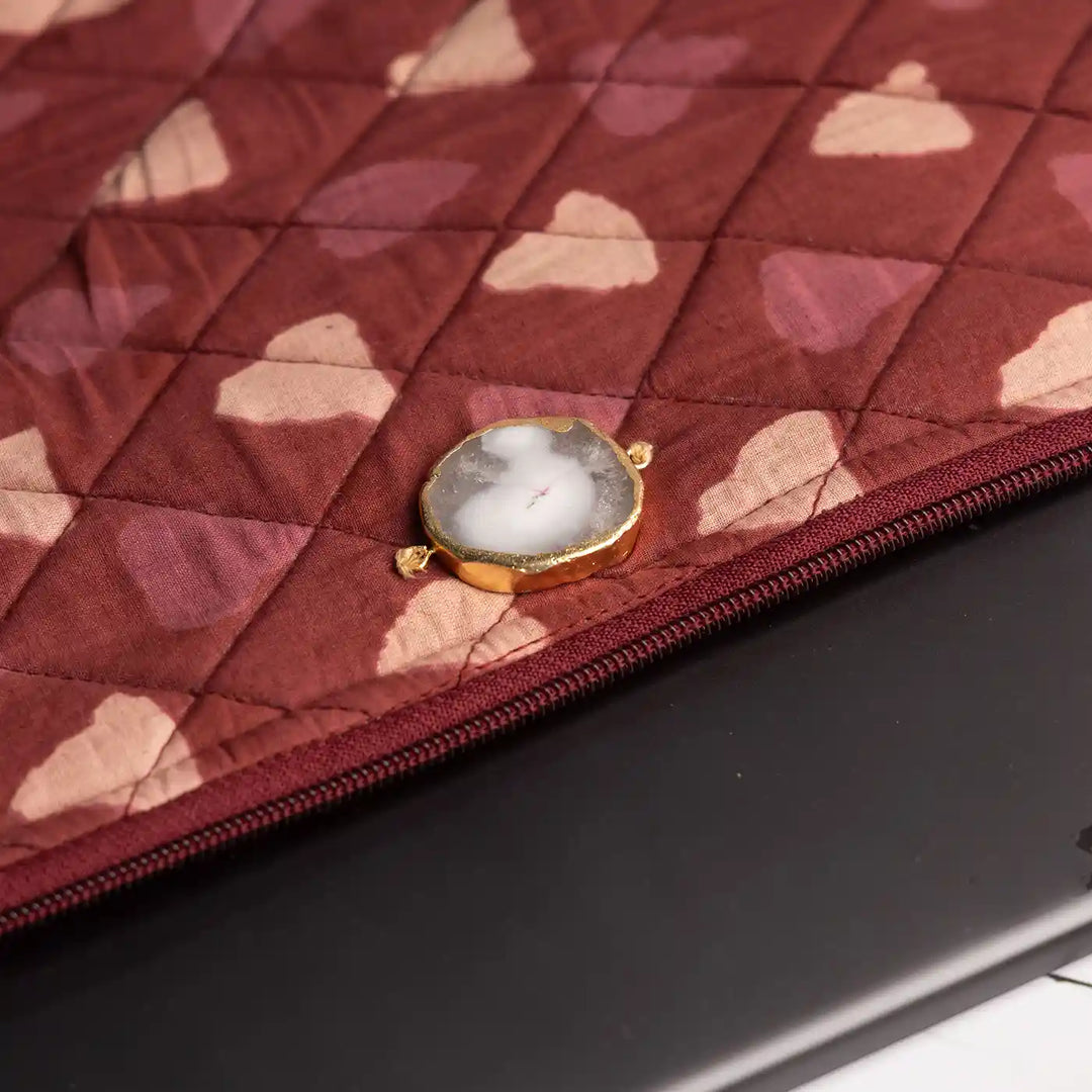 Red Bagru Cotton Protective & Chic Ecofriendly iPad Sleeve With Agate Accent | 12 x 9 inch