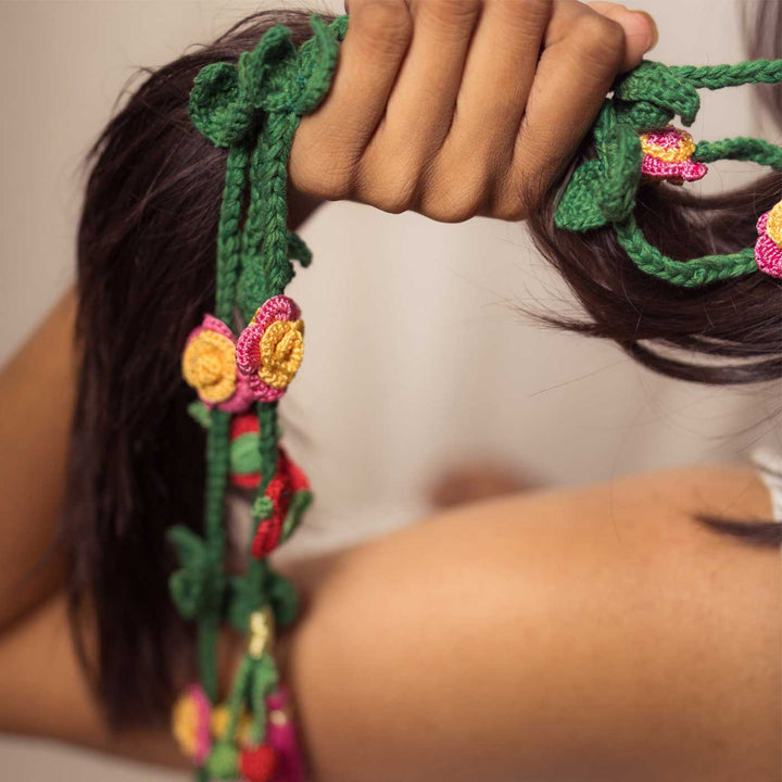 Handmade Crochet Guncha Spring Bird And Roses Parandi