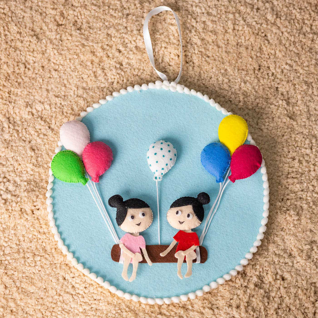 Customized Handmade Sibling Swing Cute Balloon Theme Felt Decorative Plaque
