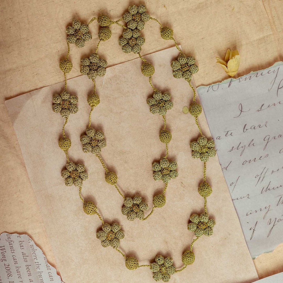 Handmade Crochet Gold Gulnaar Daisy Bead String Necklace