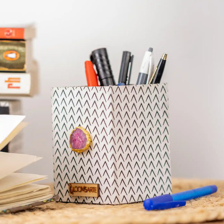 Black And White Cotton Fabric Coated MDF Pen Stand With Agate Accent Office Must-Have