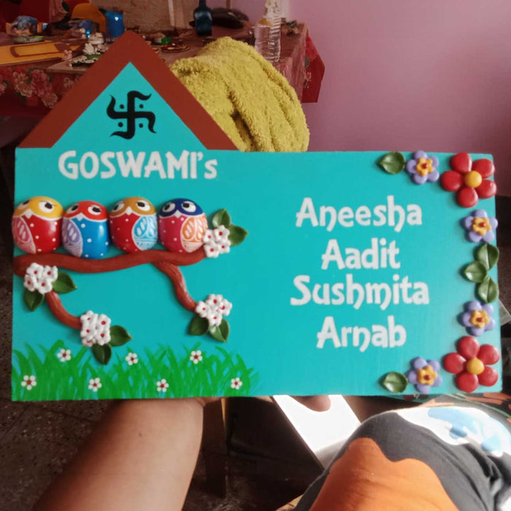 Handmade Owl Family Name Plate With Personalised Clay Figures 1 - Name Personalization Example with Decorations