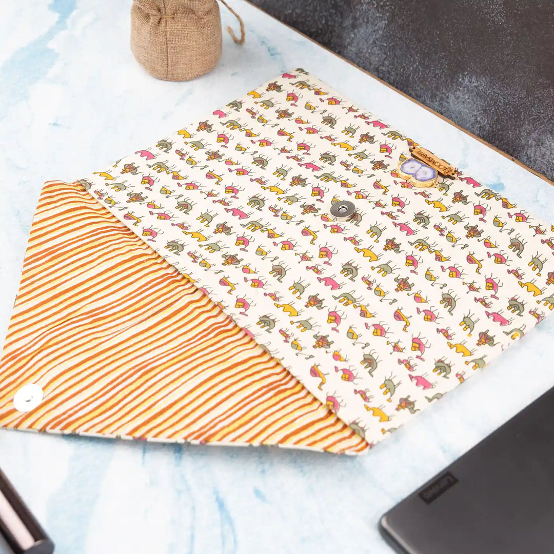 Zoo Print Cotton Ecofriendly iPad Envelope Sleeve With Agate| 12 x 9 inch