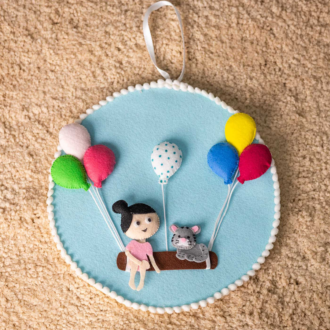 Customized Handmade Sibling Swing Cute Balloon Theme Felt Decorative Plaque