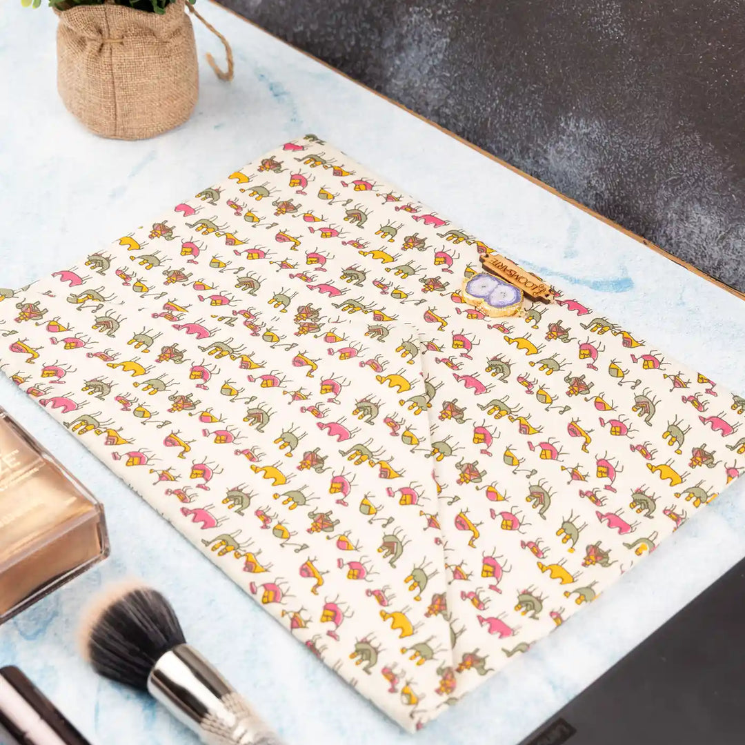 Zoo Print Cotton Ecofriendly iPad Envelope Sleeve With Agate| 12 x 9 inch