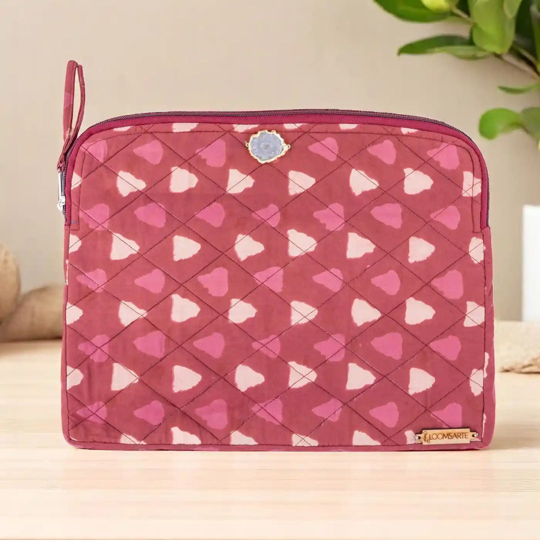 Red Bagru Cotton Protective & Chic Ecofriendly iPad Sleeve With Agate Accent | 12 x 9 inch