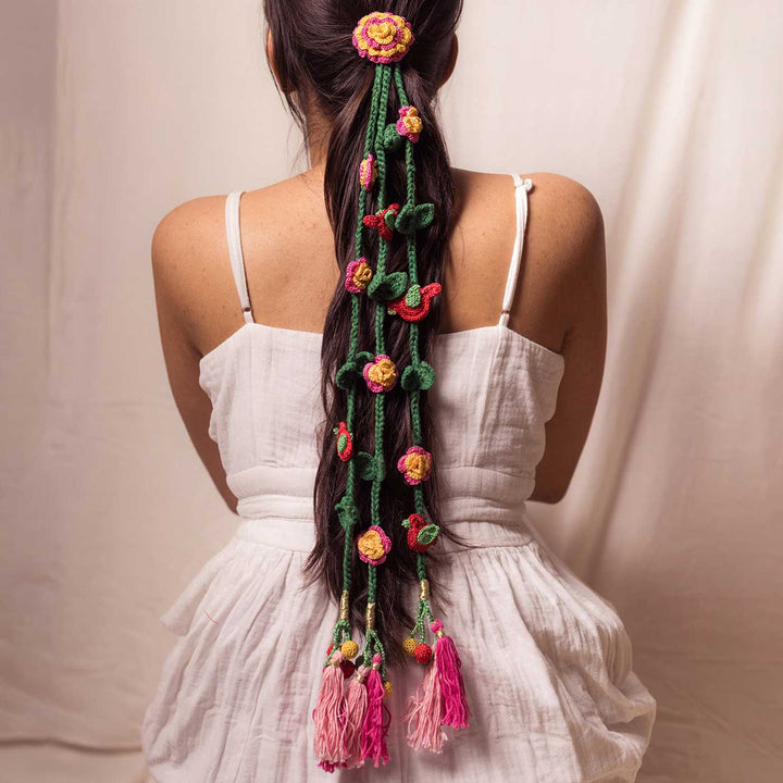 Handmade Crochet Guncha Spring Bird And Roses Parandi