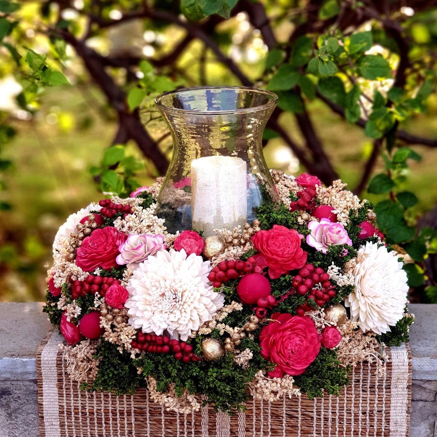 Buy Handmade Grand Red Shola Flower Centerpiece Online On Zwende