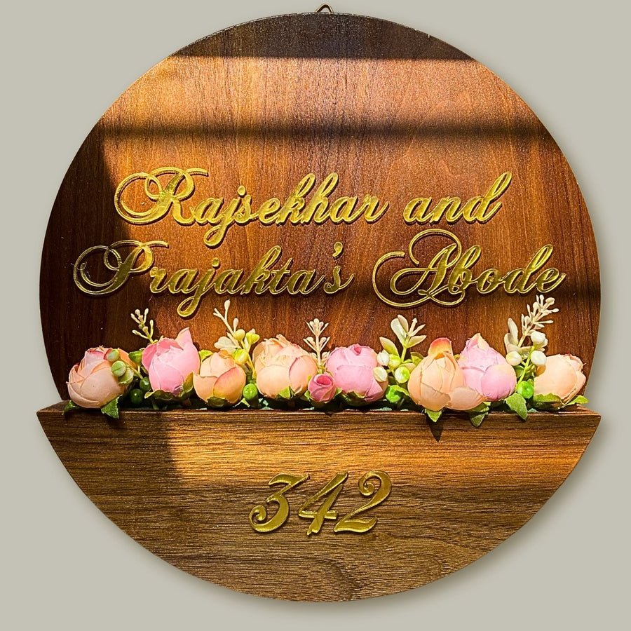 Personalised Wooden Flower Basket Nameplate Copy - Front View with Name and Flowers