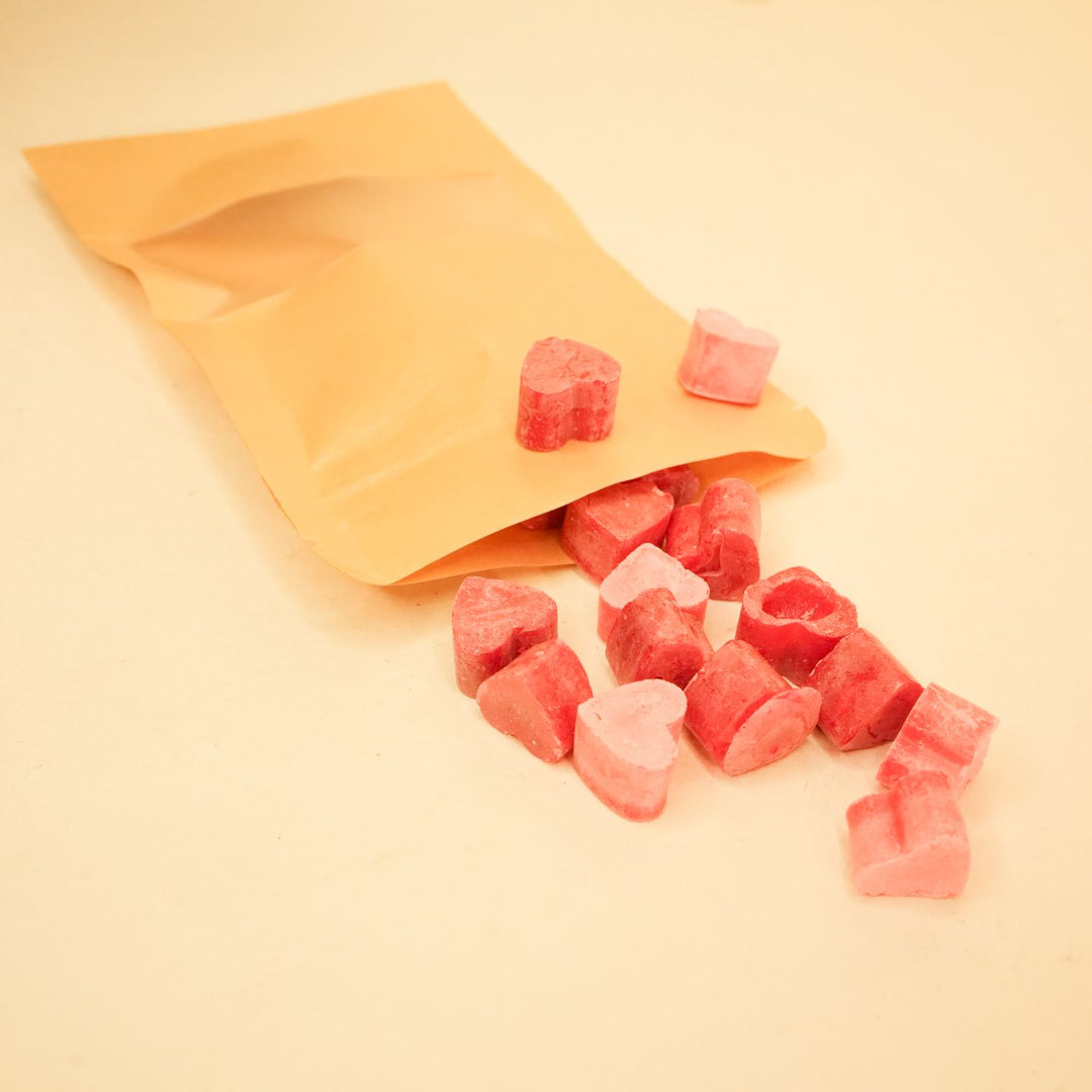 Golden Grace Diwali Gift Hamper | Includes 1 Vase, 1 Dried Flower Bunch, 1 Chocolate, 1 Candle, 2 Hangings, 1 Wax Melts Pack, 1 Match Box, 1 Diwali Card, 1 Organiser Gift Box