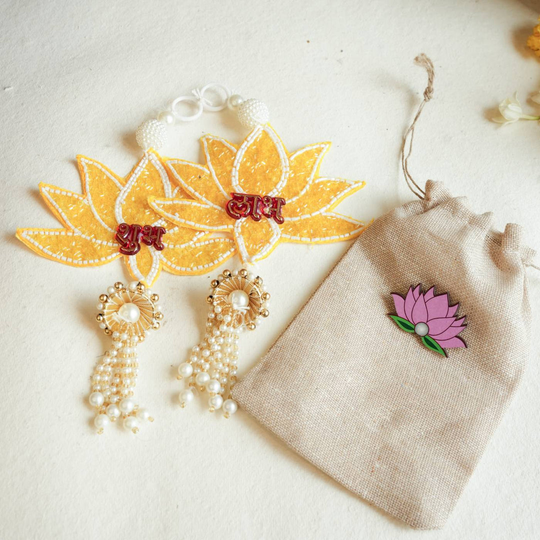 Diwali Delight Gift Hamper | Includes 1 Vase, 1 Candle, 1 Hershey's Chocolate, 2 Dry Fruit Jars, 2 Hangings, 1 Diwali Card, 1 Gift Box