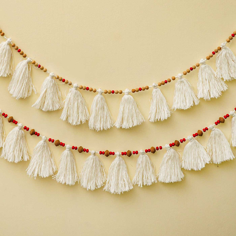 Handmade White Tassel Garland Bunting For Christmas Wall Decoration 2 - Hanging Tassel Garland Display