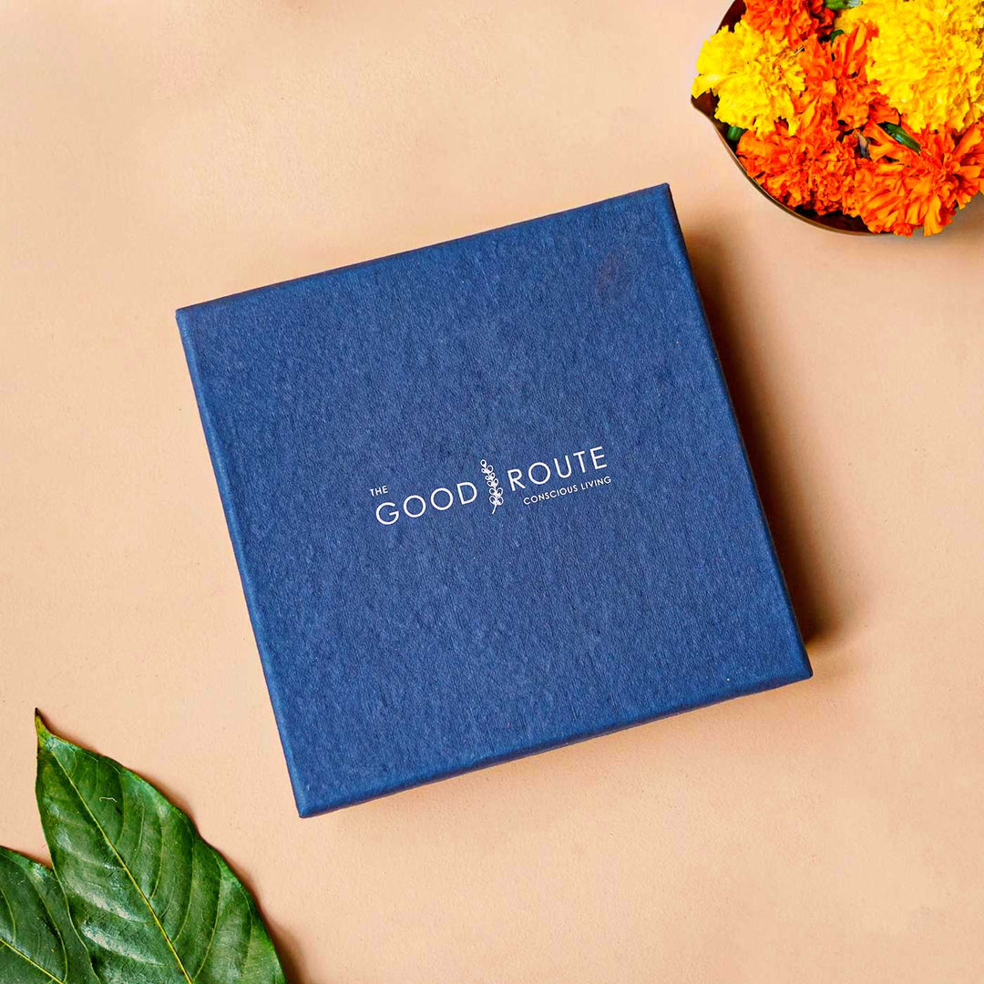 Handmade Festive Dry Flower Candle Gift Hamper | Set Of 4