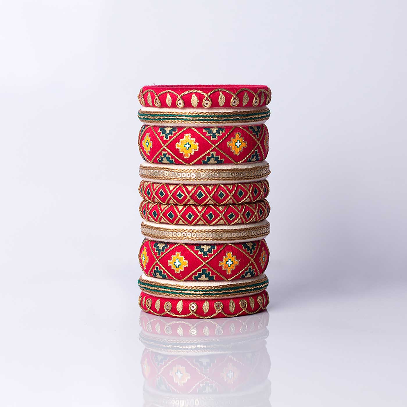 RED & WHITE VEDA BANGLES main image 1