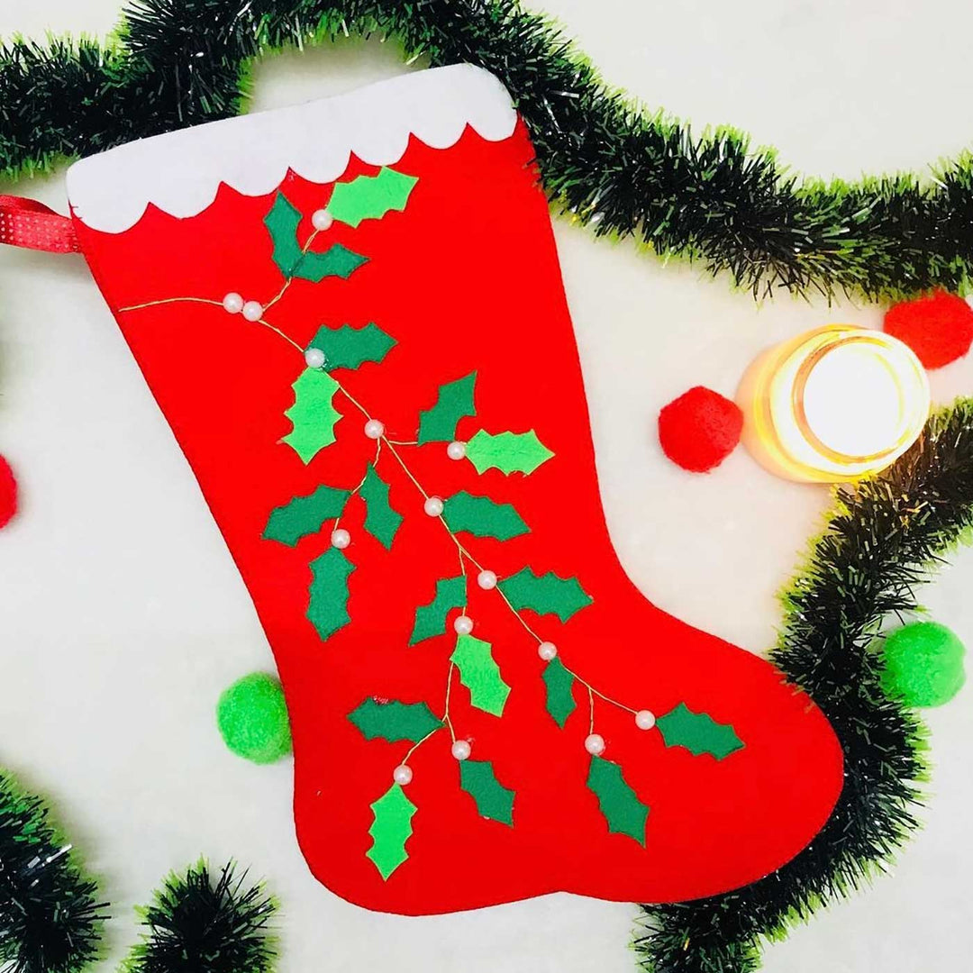 Personalized Mistle Toe Felt Stockings For Christmas Wall Decoration