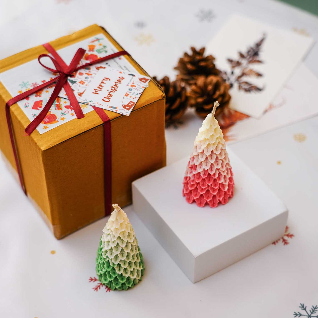 Handmade Xmas Tree Lavender Scented Soy Wax Candles For Christmas Decoration | Set Of 2