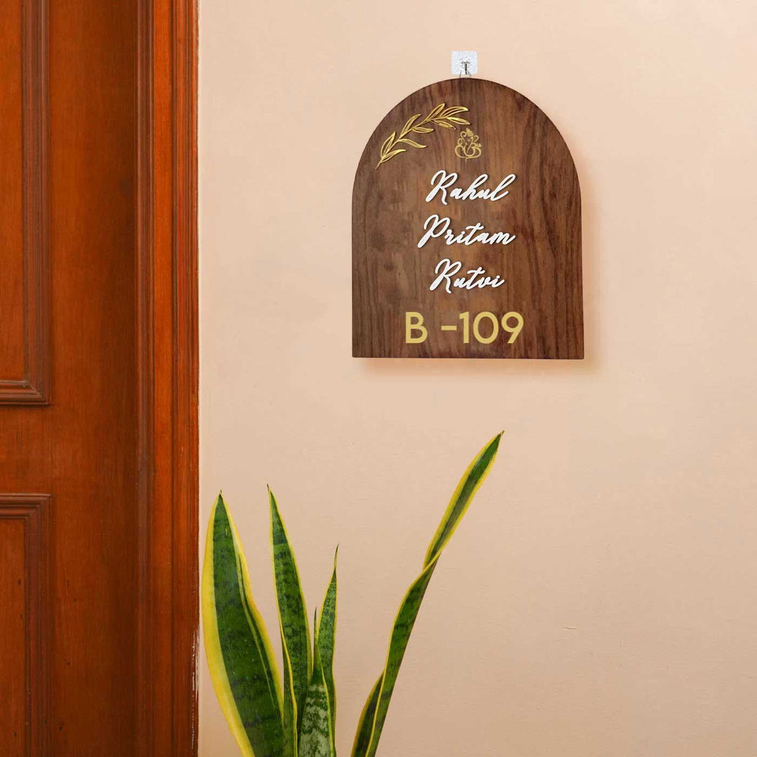 Minimal Arched Wooden Name Plate with 3D Acrylic Letters