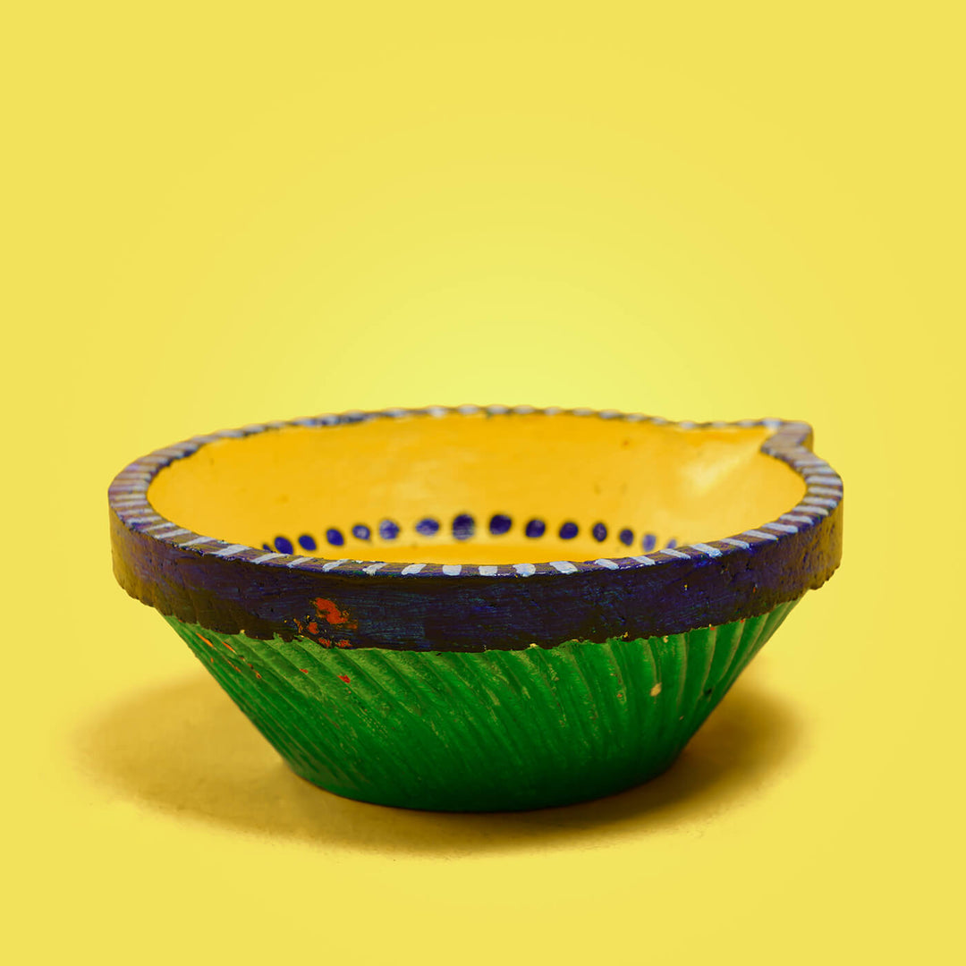 Vibrant Round Diyas - Large - Set of 4