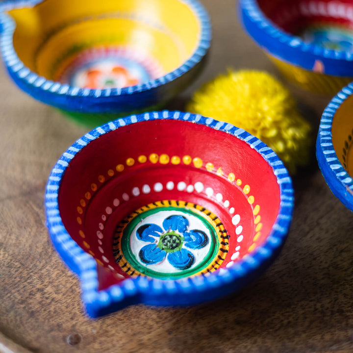 Vibrant Round Diyas - Large - Set of 4