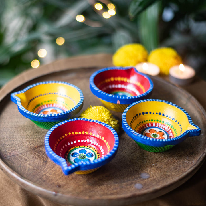 Vibrant Round Diyas - Large - Set of 4