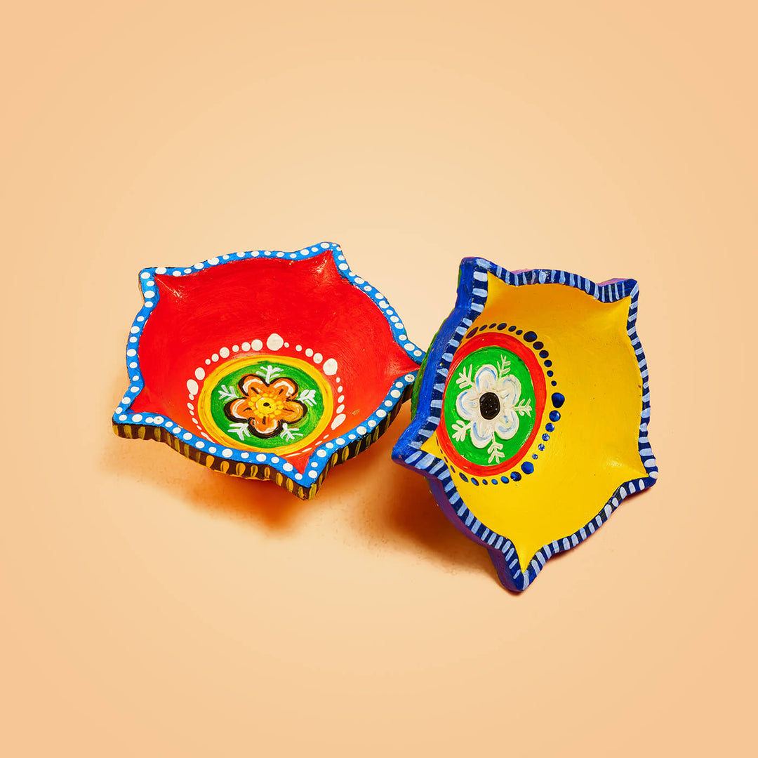 Vibrant Star Diyas - Large - Set of 2