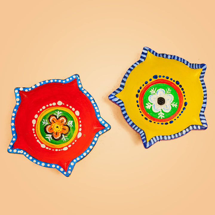 Vibrant Star Diyas - Large - Set of 2
