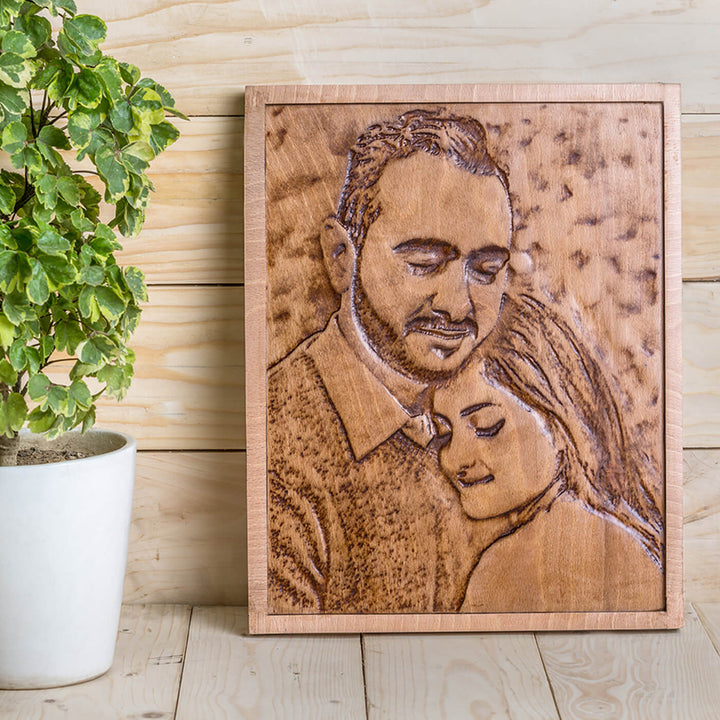 Beech Wood Engraved Portraits - Wood Grain