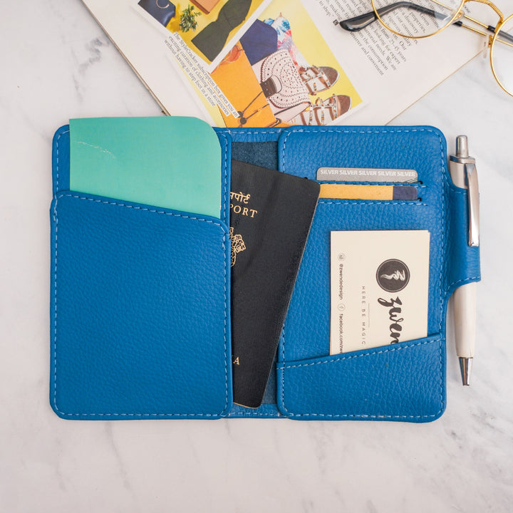 Customizable Leather Passport & Currency Case with Initials