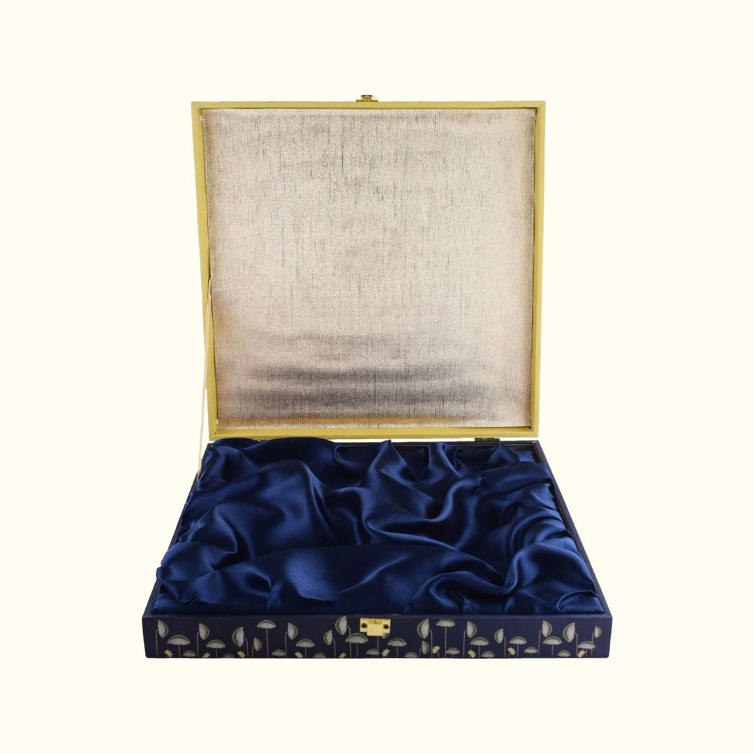 Vanya Gift Box with Traditional Art Frames & Brass Diya