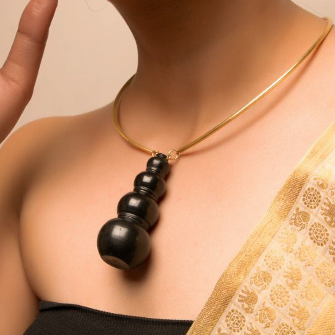 Minimal Stacked Pot Design Choker Necklace | 22K Gold Plated