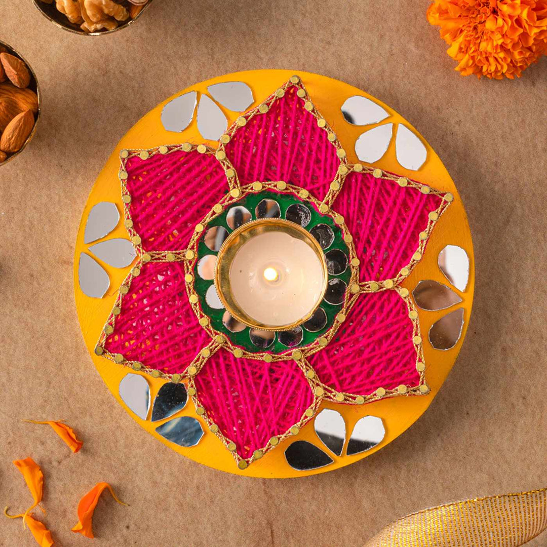 Floral Round String Art & Mirrors Tealight Holder