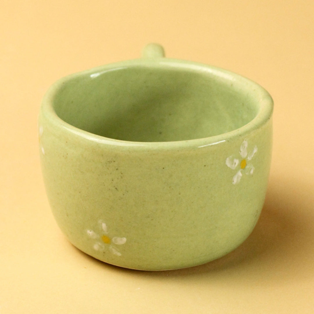 Handpainted Daisy Ceramic Mug with Cloud Plate