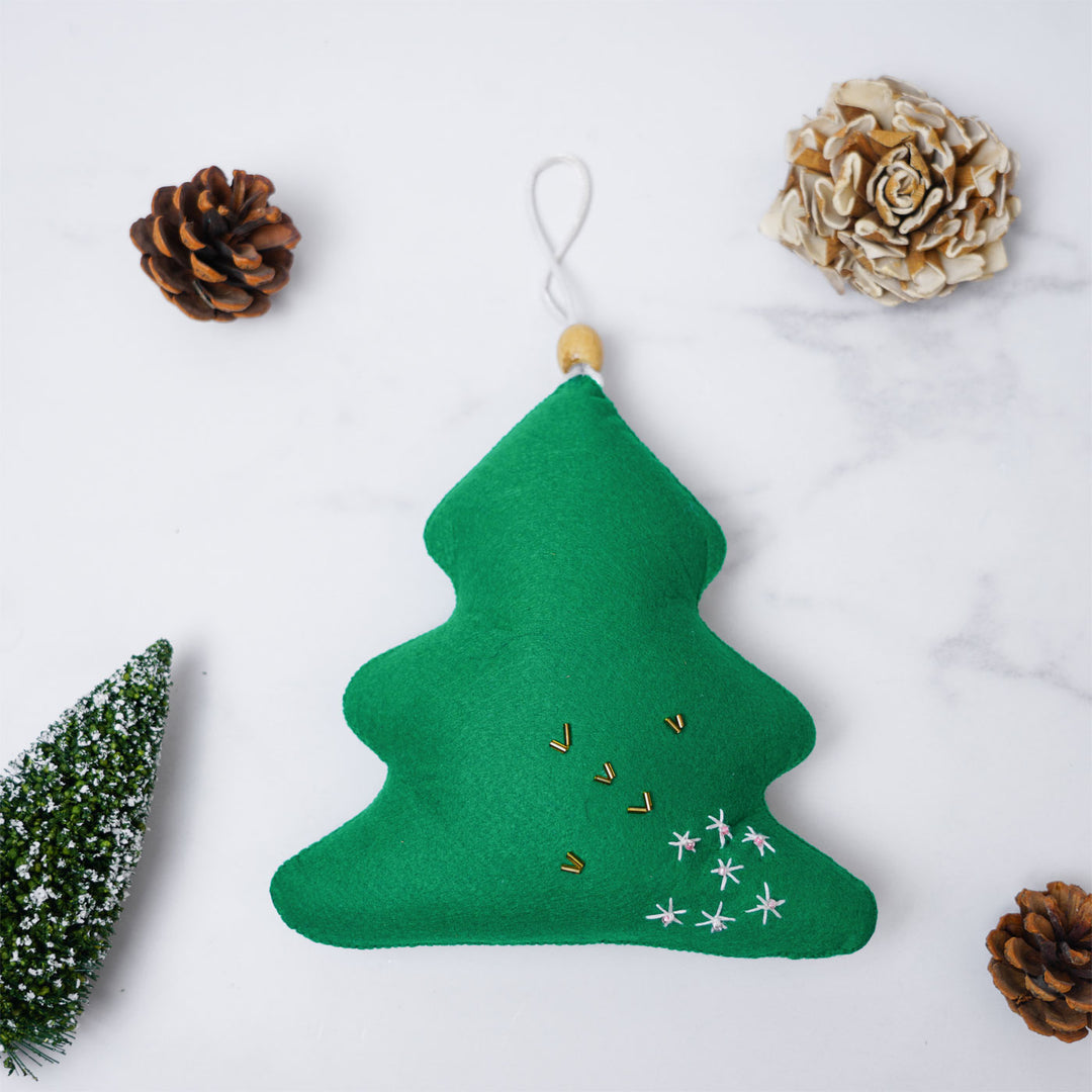 Handmade Xmas Tree Felt Ornaments For Christmas Decoration