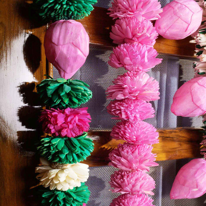 Sola Wood Zinnia Floral Festive Hanging