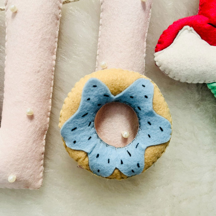 Handcrafted Personalized Cupcake Bunting For Kids