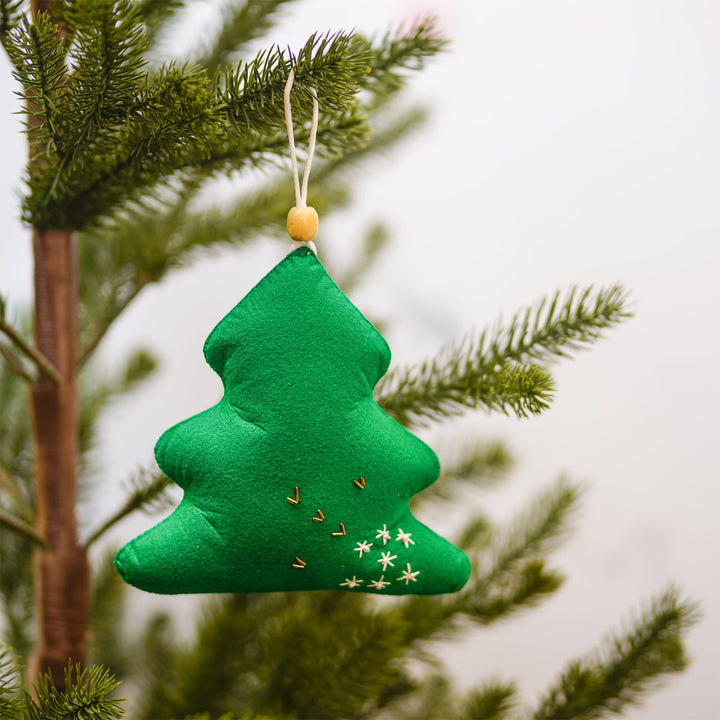 Handmade Xmas Tree Felt Ornaments For Christmas Decoration