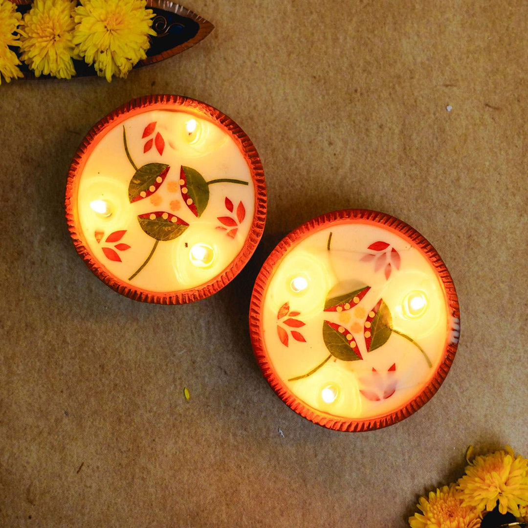 Set of 2 | Soy Wax & Dry Flower Terracota Tealight Diyas