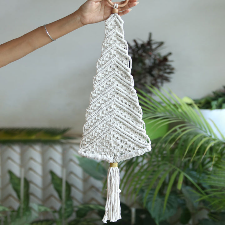 Handmade Xmas Tree Macrame Wall Hanging For Christmas Wall Decoration
