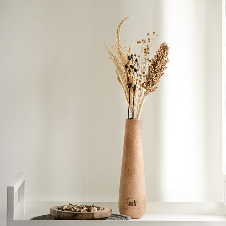 Seasoned Single Mango Wood Piece Vase