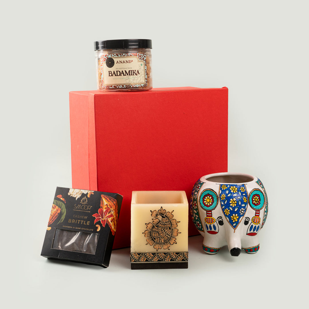 Mehendi-Art Candle Holder & Ceramic Planter Hamper