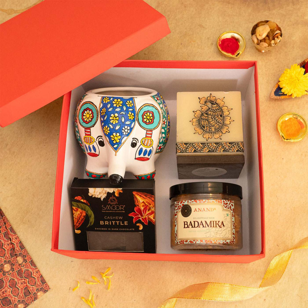 Mehendi-Art Candle Holder & Ceramic Planter Hamper