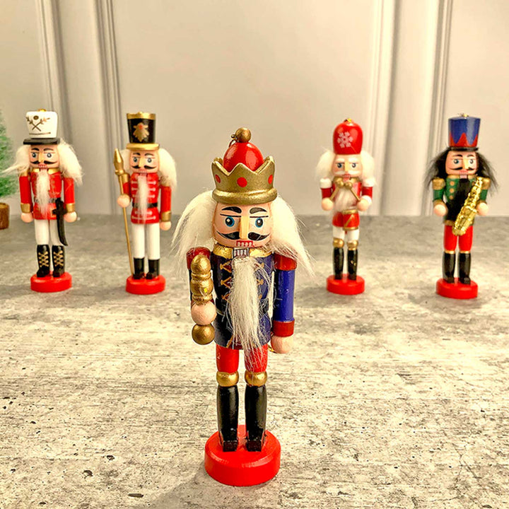 Royal Themed Nutcrackers Wooden Decor For Christmas Table Decoration | Set Of 5