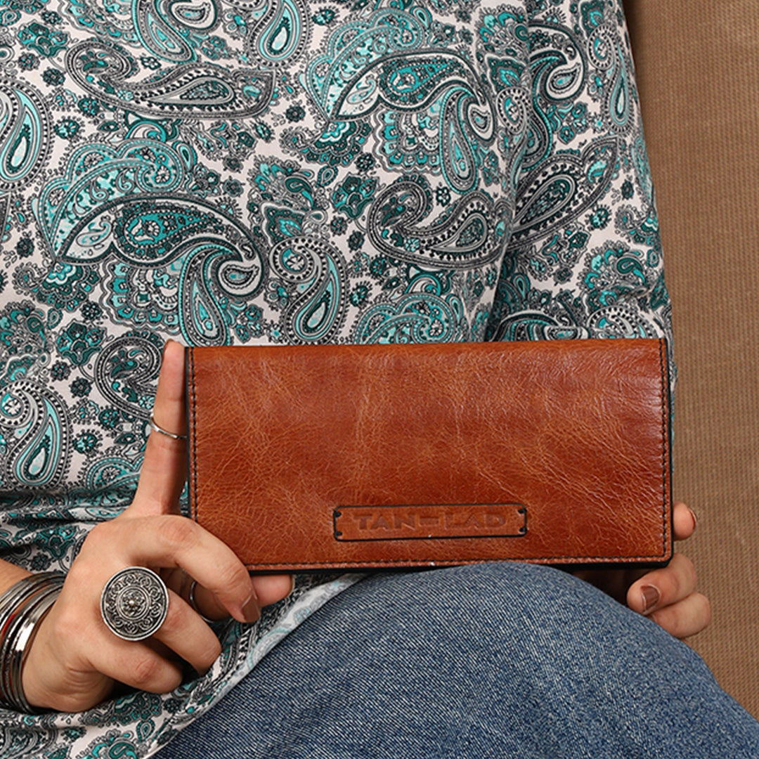 Personalized Brown & Black Max Leather Card Holder