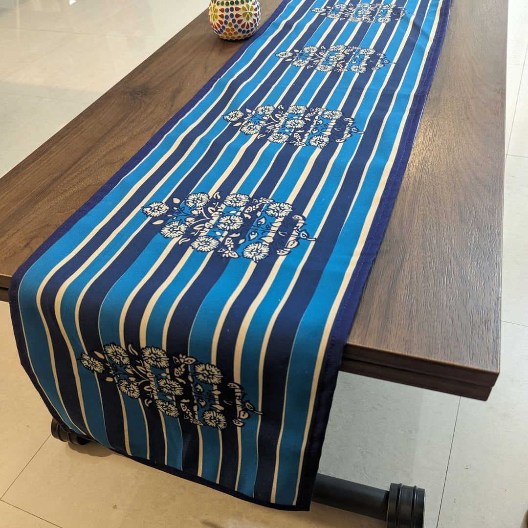 Printed Barmer'S Block Print Indigo Bloom Table Runner & Mat Set