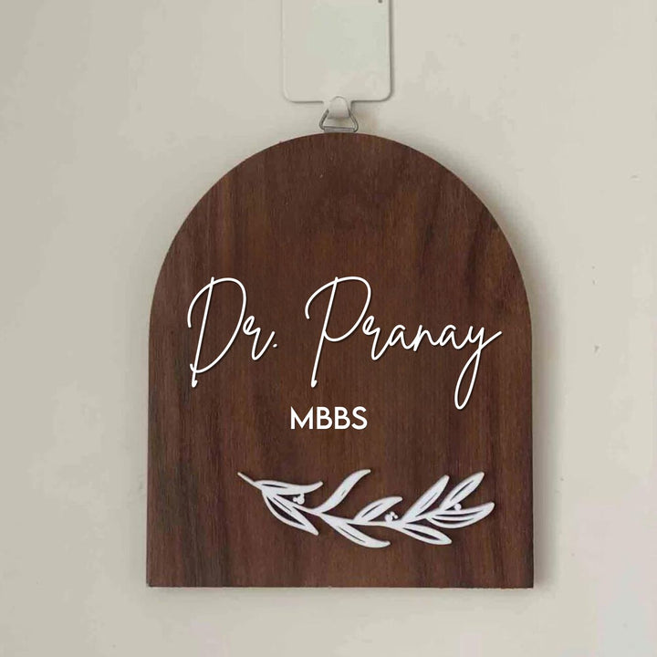 Small Minimal Arched Wooden Name Plate with 3D Acrylic Letters For Doctor