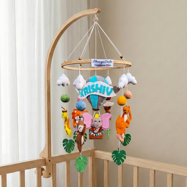 Hot Air Baloon With Animals Themed Felt Cot Mobile For Kids