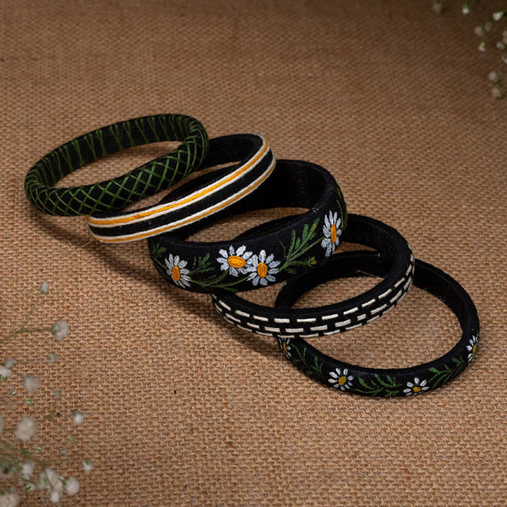 Black & White Handcrafted Daisy Bangles | Set of 5