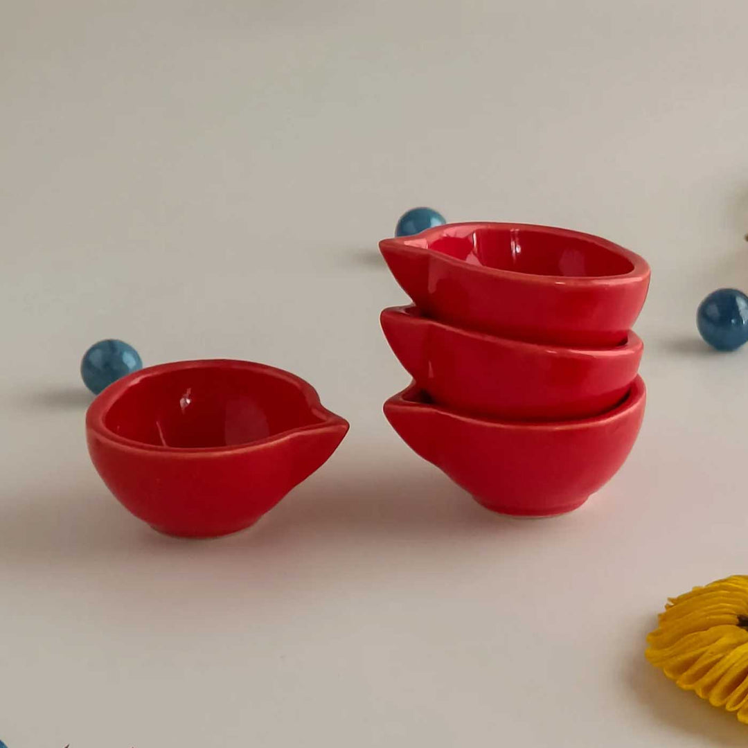 Set of 4 | Handmade Classic Design Ceramic Oil Lamp / Diya